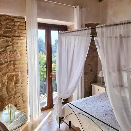Bed & Breakfast Antico Casale Fabrizi *